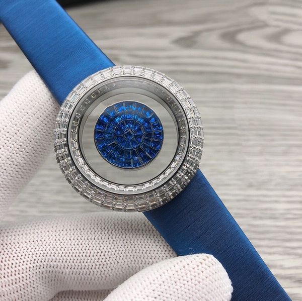 Clássico Novas Mulheres Prata Completa Diamantes Gelado Relógios De Aço Inoxidável Zircão Quartzo Relógio Senhora Geométrica Azul Azul Discagem 38mm