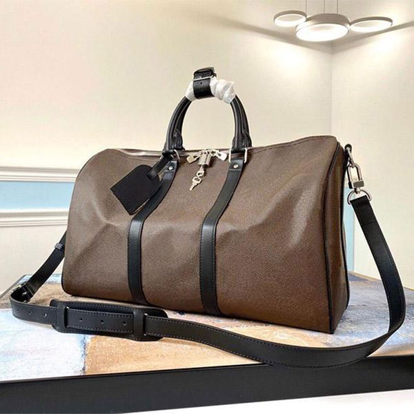 

luxury handbags large capacity brand womens travel bags leather fashion designer men shoulder duffel bag on luggage bottom rivets with lock