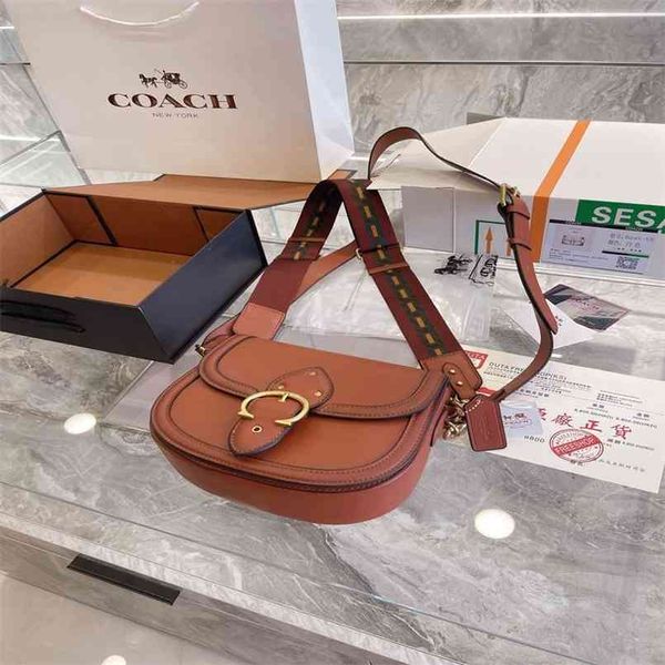 

wholesale women's bag with retro saddle luxuryss designerss yw