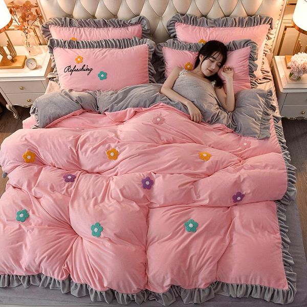 

sheets & sets grey-pink home textile velvet four-piece suit sheet