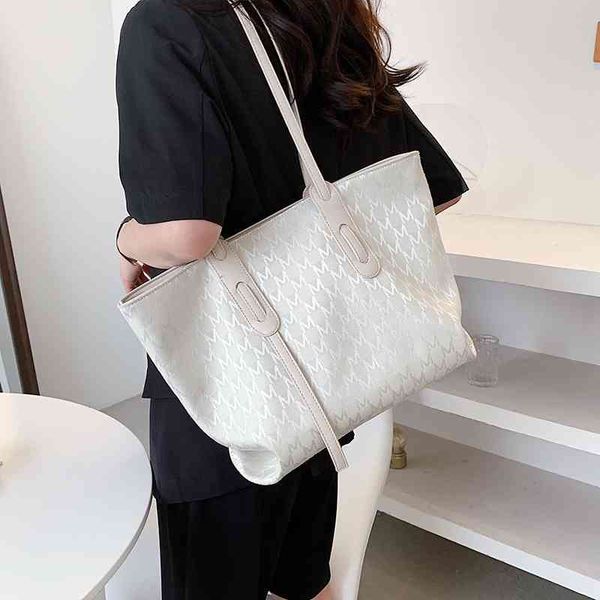 

women's 2021 summer fashion one shoulder portable tote bag