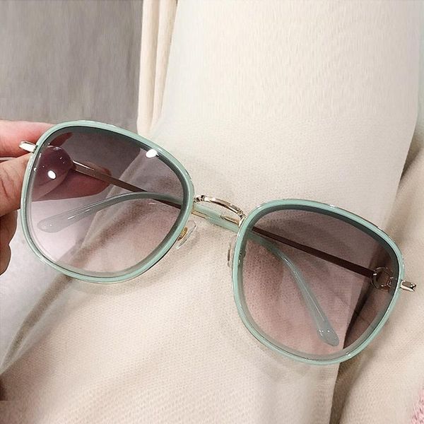 

sunglasses elegant woman cute jelly green men unique gardient shades round driving sun glasses female oculos uv400, White;black