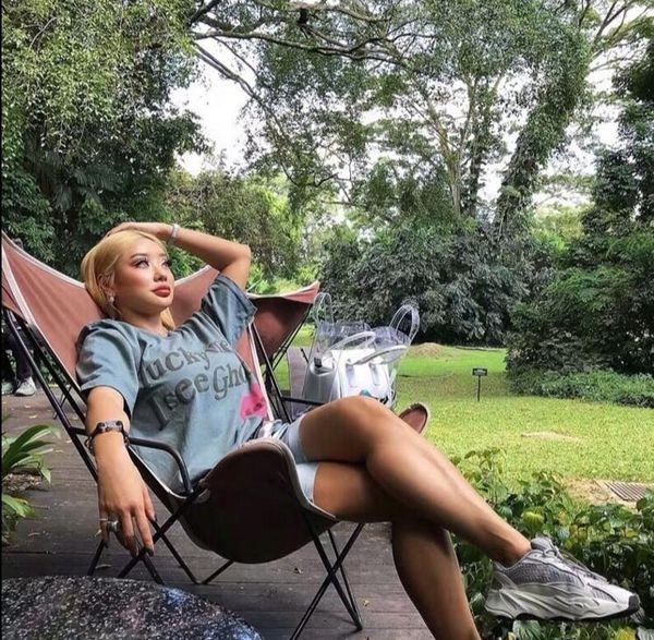 

men's t-shirts summer short-sleeved big v letter reflective python print fashion casual smoke angel 0302, White;black