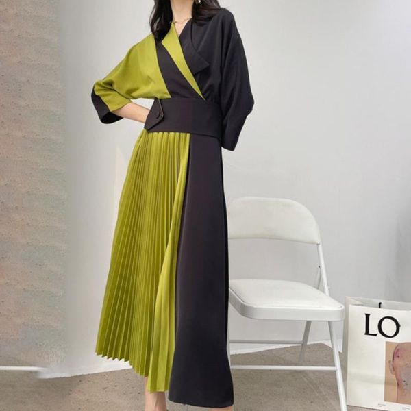 

casual dresses [ewq] korea chic temperament trendy women lapel stitching contrast color waist loose fashion pleated dress summer 2021 16e108, Black;gray