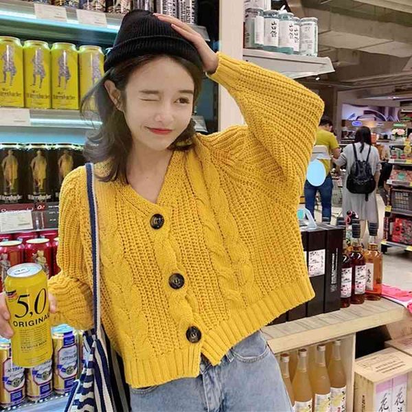 

tees retro-cardigan knitted with cleavage on a sweater, White