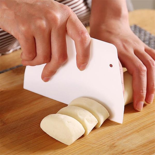 Ferramentas de bolo de plástico creme espátula de massa cortador manteiga de manteiga raspador ferramenta de cozimento para casa nough corte cozinha gadgets