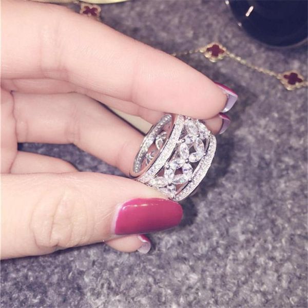 

cluster rings luxury flower style lab diamond ring 925 sterling silver engagement wedding band for women mother party jewelry gift, Golden;silver