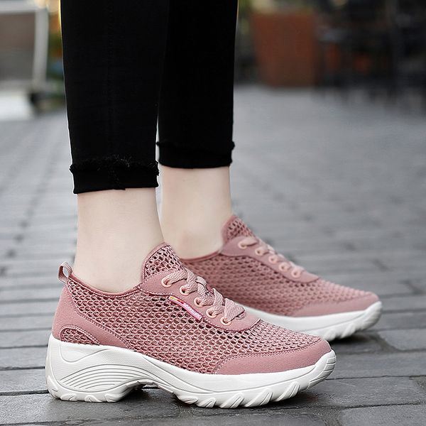 

comfortable mesh outdoor lawn running shoes jogging walking men women trainers breathable and lightweight sports sneakers men's women&#