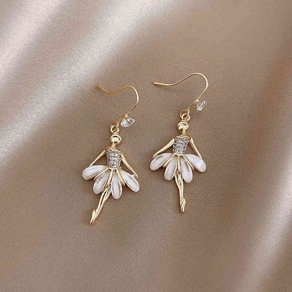 

ear dance girl hook 2021 fashion earrings women temperament long tassel earrings, Golden