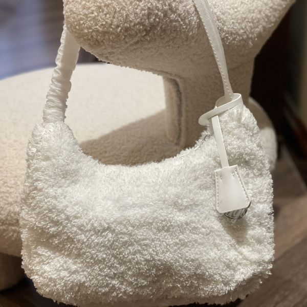 

designers lady cross body bags fashion half moon 2022 towel wallets women leather shoulder shopping bag cosmetic casual satchel luxurys hand