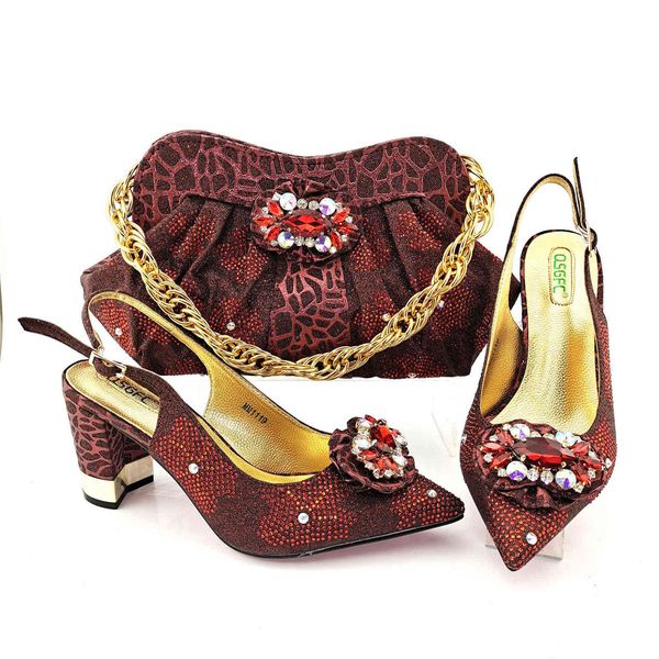 

2021 rear empty pointed high-heeled shoes hand bag fashion sandals thick heels with dinner, Black