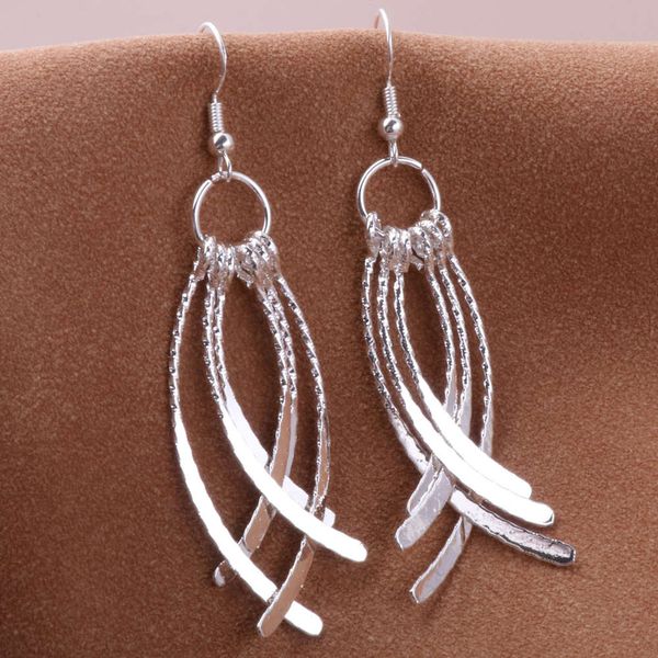 

tassel shaped pieces simple earrings distribution