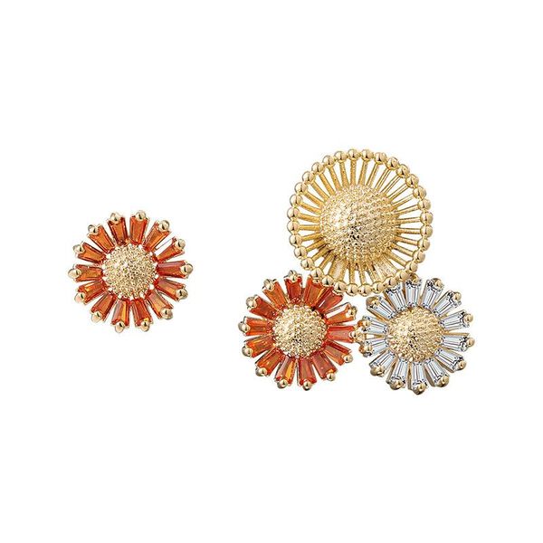 

stud 2021 fashion sparkling zirconia daisy earrings for women s925 ear needle gold plated studs jewelry, Golden;silver