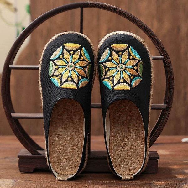 

fashion women's embroidered flat heel spring national cool cloth slippers, Black