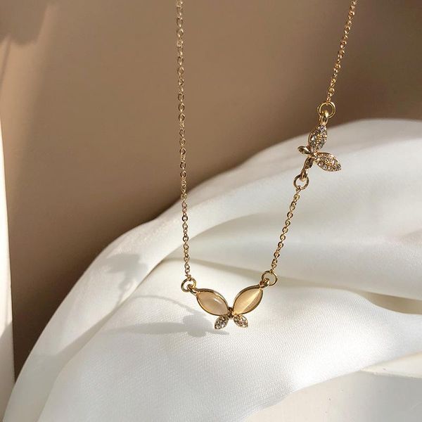 

chokers cute butterfly pendant necklace for women personality metal rhinestone choker temperament wedding collarbone chain jewelry charm, Golden;silver