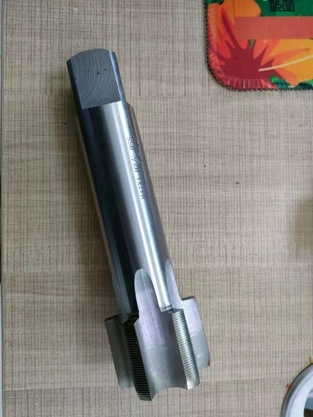 

hand tools m47*1 standard machine left tap 1.0mm thread distance tapping 47mm diameter cutting kit tool