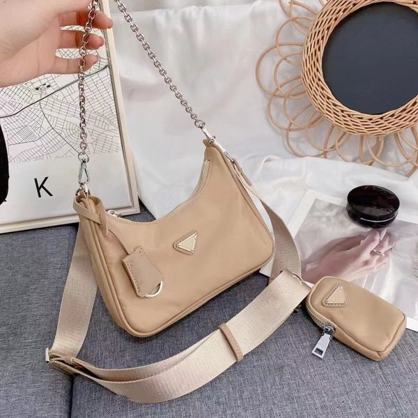 

2022 fashion bag re-edition 2005 2000 nylon woman luxurys men designers bag lady womens men crossbody tote hobo shoulder purses handbags bag