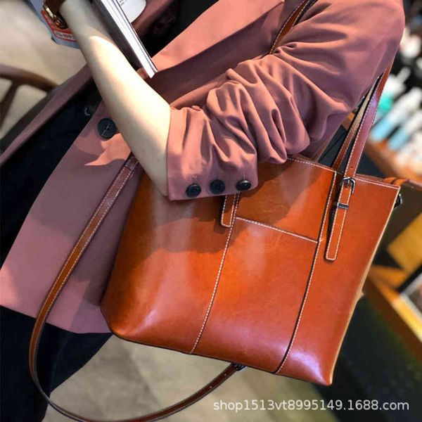 

big bag 2020 new trend versatile fashion leisure atmosphere high sense commuter ol leather one shoulder handbag