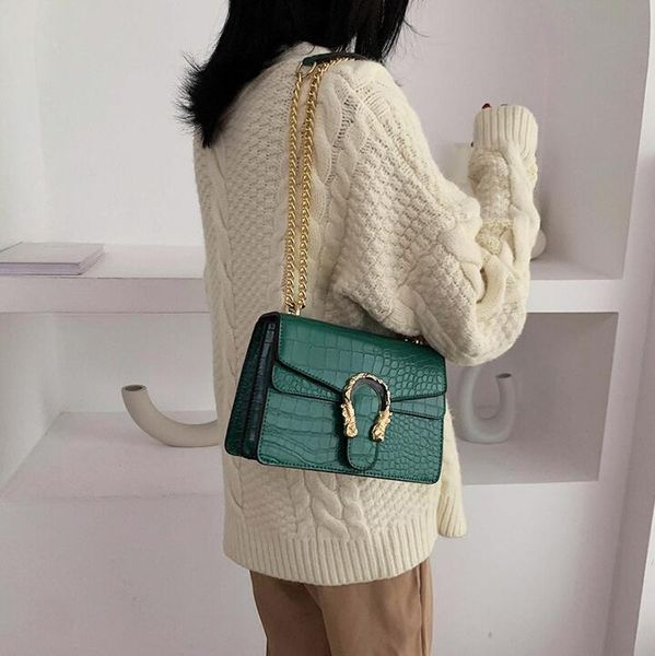 

factory outlet women handbag street trend stone womens chain bag personality golden buckle fashion messenger handbags leather shoulder bags, Black;red