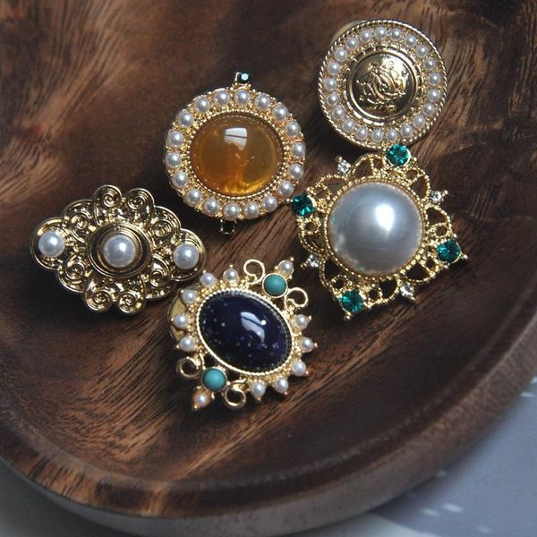 

pins, brooches pin broche high-grade pearl light proof buckle, exquisite and versatile mini cheongsam, chinese clothing, small brooch, femal, Gray
