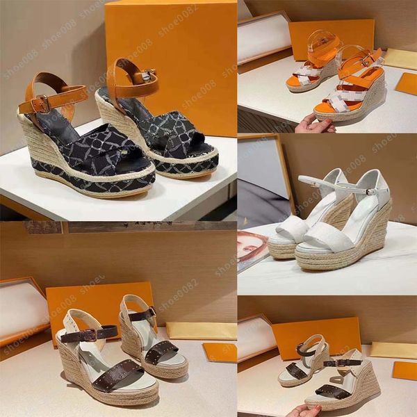 

luxury flat sandal design embroidery black slippers shallow beach leisure indoor lace lock box full set of accessories 35-41 shoe008