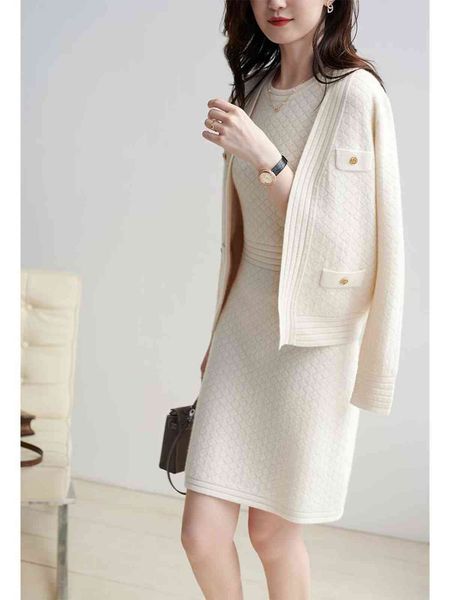 

fashion women's suit autumn and winter style vest skirt knitted cardigan fashion two-piece suit 211119, White