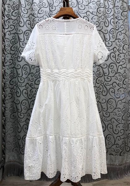 

capris 100%cotton 2021 summer style women v-neck cut out embroidery short sleeve mid-calf length white princess lady es, Black;gray