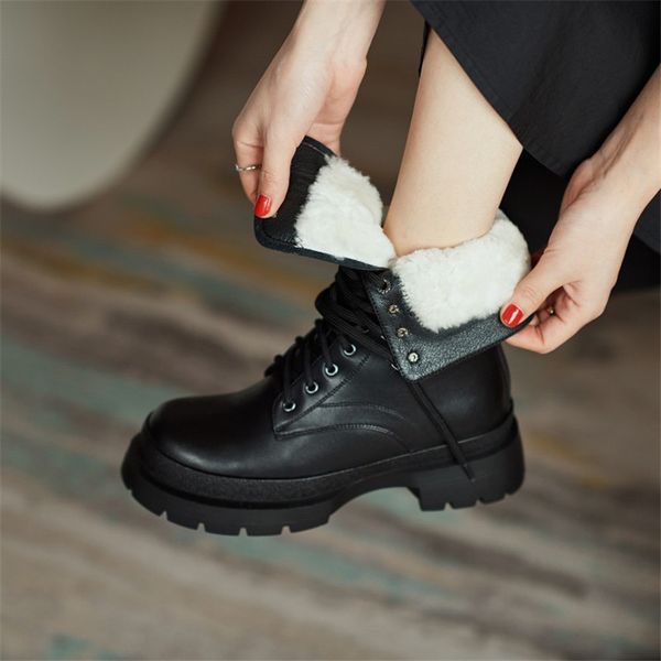 

winter women boots warm thick fur lining simple and versatile cowhide short boots with lace-up platform shoes black size 34-43 210507
