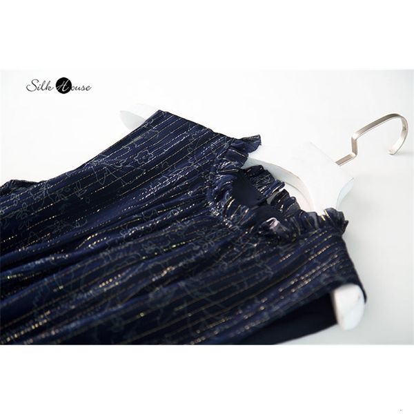 

dress gold thread bronze flower printing lady temperament ageing fashion fungus collar silk women, Black;gray