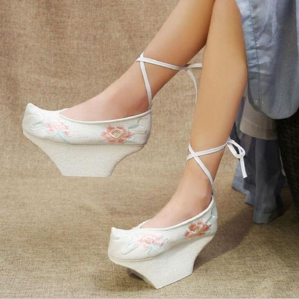 

dress shoes spring autumn china style retro strange high heels point toe shallow embroider cotton fabric women pumps ladies casual, Black