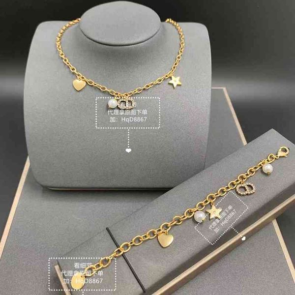 

2021 new designer family pearl star necklace female love ins letter sweet same hand jewelry, Silver