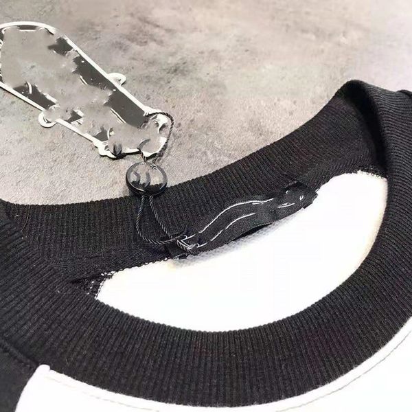 

new ch + cross shoulder guard in spring summer 2021 for men and women, Black