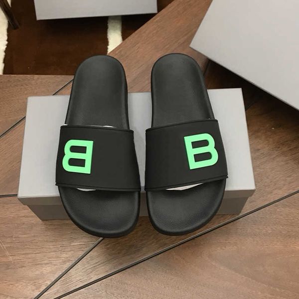 

2022 men women slides summer slippers beach indoor luxury flat sandals flip flop spike sandal eur 36-46, Black