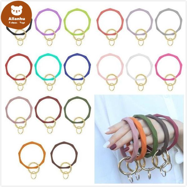 

dhl 17 colors silicone keychain bangle keychain bracelets keyring o shaped wristlet bracelet circle charm key ring holder wristbands as