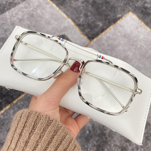 

sunglasses 2021 plain mirror women's korean anti blu ray tb same box trend flat frame, White;black