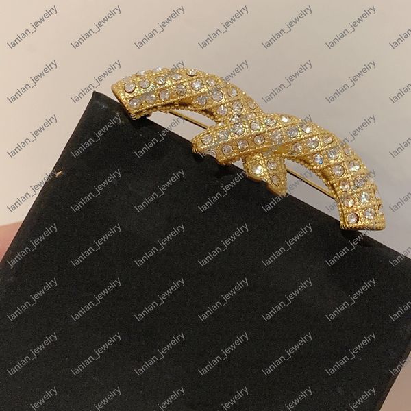 

designer brooch classic double letter logo inlaid diamond pins fashion luxury jewelry wholesale price with box l-c15, Gray