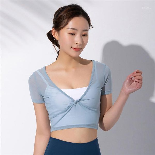 

yoga outfit summer breathable mesh sports shirts women gym crop kink short sleeve fitness t shirt workout1