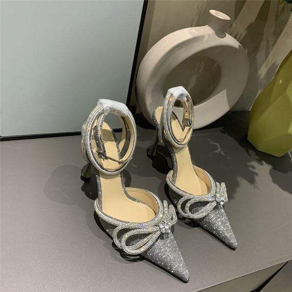 2021 Designer Scarpe eleganti da donna Tacchi alti con strass Fiocco di cristallo Scarpe da donna in raso Festa di nozze Sandali in pelle moda Parte Prom Presentazione