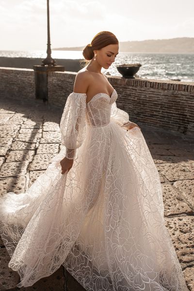 Katherine Joyce 2021 Una linea di abiti da sposa Abiti da sposa Plus Size Applique di cristallo senza schienale Perline Vestios De Novia