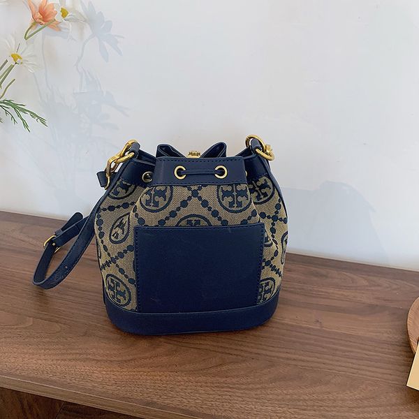 

2021 fashion canvas bucket bag drawstring capacity single shoulder diagonal span portable bag