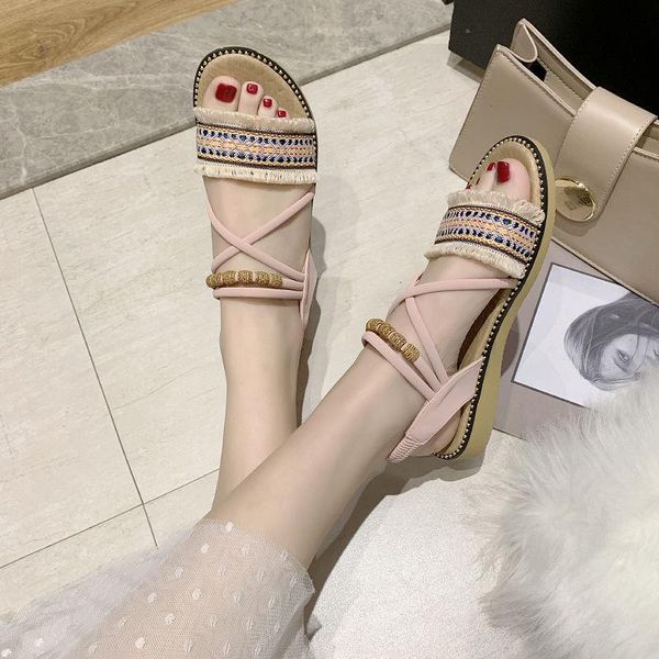 

flat sandals, fashionable casual beach shoes, in summer 2021 sandals, Black