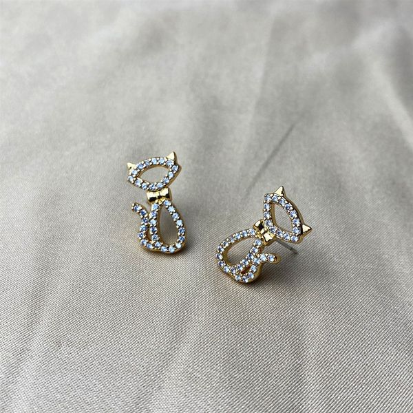 

fashion niche black cat stud flashing diamonds and micro inlaid gold ladies light luxury party gift earrings, Golden;silver