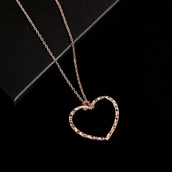 

pendant necklaces 2021 classic rose gold heart alloy frame locket for necklace romantic fashion jewelry gift, Silver
