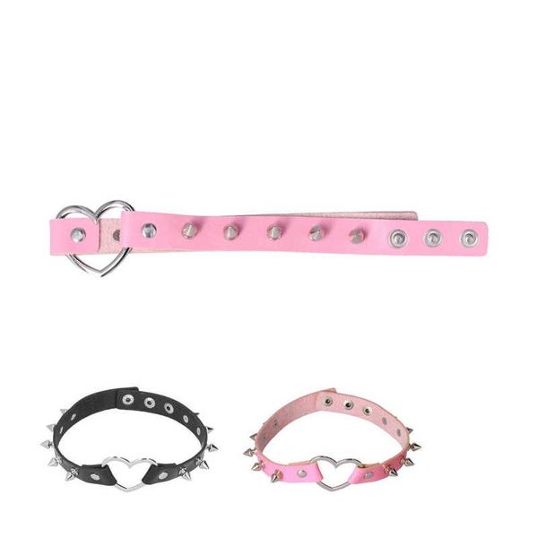 

pins, brooches choker firm alloy wear resistant safe eco friendly pu leather heart shaped decoration adjustable for concert, Gray