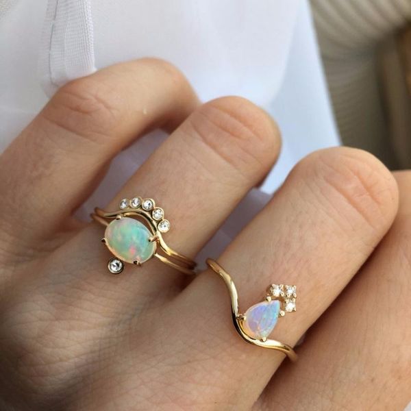 

wedding rings simple gold color crown shape gem fashion elegant delicate fire opal design lovely women finger jewelry wholesale 2021, Slivery;golden