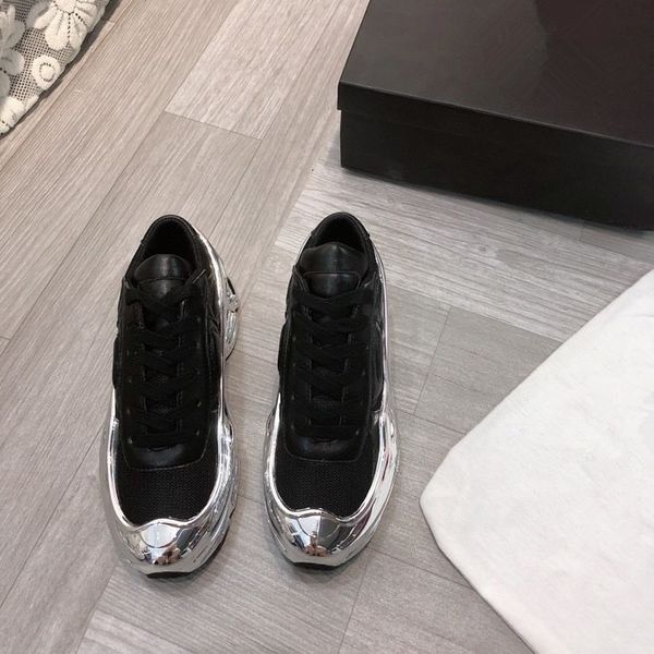 

valentin 2021 fashion paris men's shoes sneakers low sneaker orlato spikes off junior beige/black/white factory wholesale