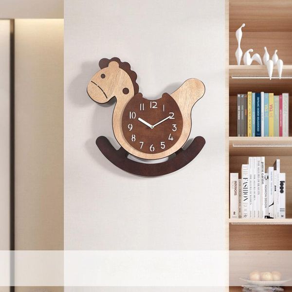 Relógios de parede Relógio criativo de madeira desenho animado de moda de moda pendurado Personalidade adorável Trojan Horse