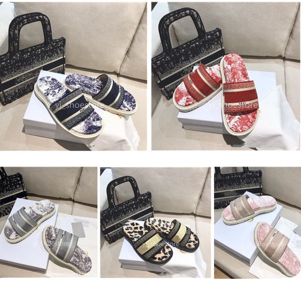 

designe shoes luxury classic sandals ladies jacquard embroidered print floral brocade flip flops platform casual flats outdoors comfort, Black