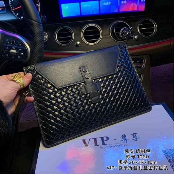 

handbag 2021 fashion business woven men's clamshell large capacity personalized clip bag korean version, Black;red