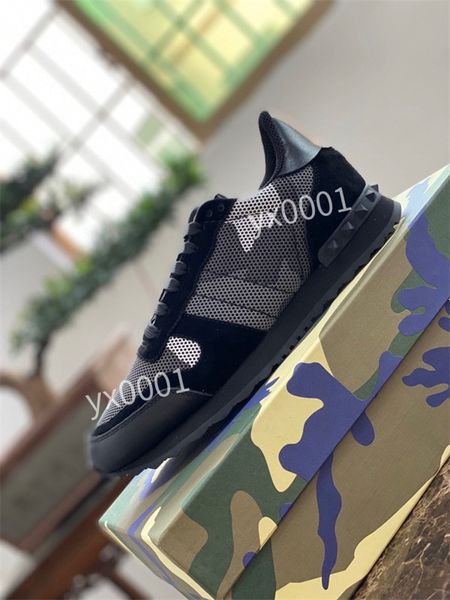 

2021 designer shoes brand boots mens womens run away shoe france valentinoes sneakers loafers 39-46, Black